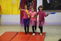 Riotord : les enfants de l&#039;école privée s&#039;initient aux arts du cirque