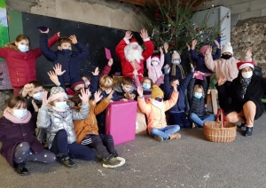 Les Villettes : Noël avant l&#039;heure pour les écoliers de Saint-Louis