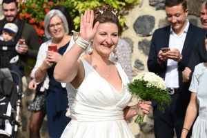 Yssingeaux : mariage sucré au pays des sucs pour Elodie et Julien