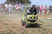 Saint-Maurice-de-Lignon : les tracteurs-tondeuses peuvent aussi rouler des mécaniques (vidéo)