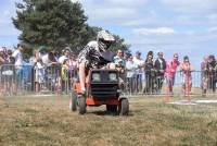 Saint-Maurice-de-Lignon : les tracteurs-tondeuses peuvent aussi rouler des mécaniques (vidéo)