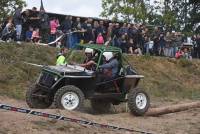 Saint-Romain-Lachalm : 37 véhicules 4x4 mordent la poussière en trial