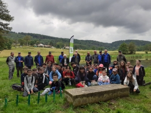 Monistrol-sur-Loire : la pêche pour briser la glace à l&#039;école Lucie-Aubrac