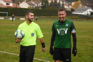 Foot : Aurec conforte sa première place en District 2