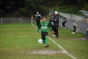 Foot : Aurec conforte sa première place en District 2