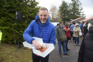 Saint-Bonnet-le-Froid : la foire aux champignons se referme avec la maxi tarte à la châtaigne