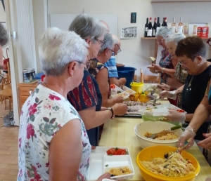 Saint-Pal-de-Mons : 52 ainés au pique-nique de &quot;Bel Horizon&quot;