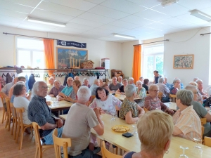 Saint-Pal-de-Mons : 52 ainés au pique-nique de &quot;Bel Horizon&quot;