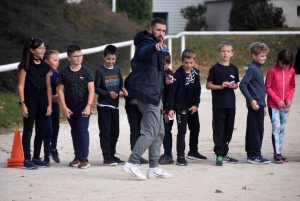 Les écoliers des Villettes et de La Chapelle-d&#039;Aurec courent pour les droits de l&#039;enfant