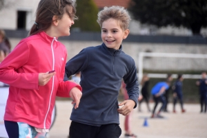 Les écoliers des Villettes et de La Chapelle-d&#039;Aurec courent pour les droits de l&#039;enfant