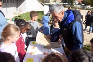 Les écoliers des Villettes et de La Chapelle-d&#039;Aurec courent pour les droits de l&#039;enfant