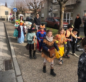 Grazac : les enfants défilent pour Carnaval