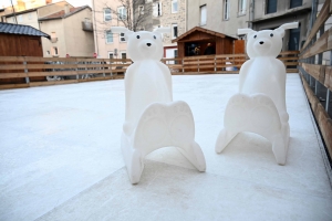 Yssingeaux : la patinoire est ouverte jusqu&#039;à la fin d&#039;année sur la place du Marché