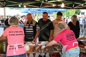 Saint-Julien-du-Pinet : 1750 gourmands à la soupe aux choux