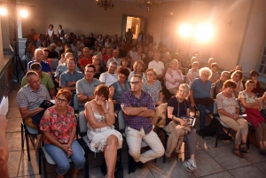 Monistrol-sur-Loire : les chanteurs de Cyrillique remplissent le Château des évêques