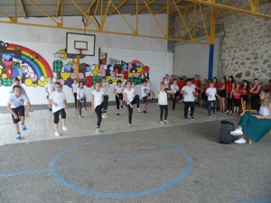 Sainte-Sigolène : une fresque inaugurée à l&#039;école Saint-Joseph