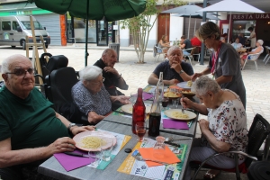 Yssingeaux : une sortie au restaurant pour des résidents de l’Ehpad