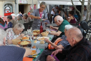 Yssingeaux : une sortie au restaurant pour des résidents de l’Ehpad