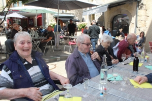 Yssingeaux : une sortie au restaurant pour des résidents de l’Ehpad