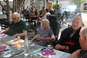 Yssingeaux : une sortie au restaurant pour des résidents de l’Ehpad