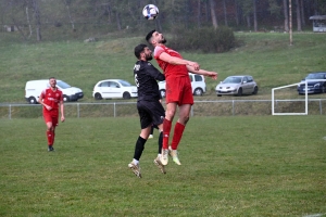 Foot, D1 : Grazac-Lapte freiné par Landos