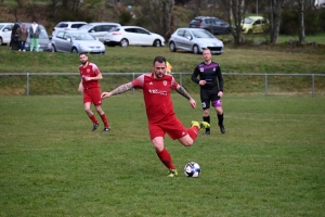 Foot, D1 : Grazac-Lapte freiné par Landos