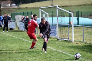 Foot, D1 : Grazac-Lapte freiné par Landos