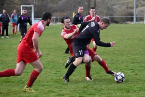 Foot, D1 : Grazac-Lapte freiné par Landos