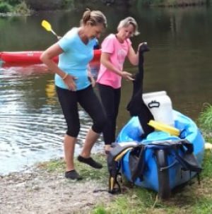 Les Rangers font descendre la Loire en canoé aux élus