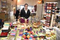 L&#039;artisanat en évidence sur le marché de Noël de Beaux