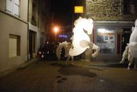 Yssingeaux : trois chevaux majesteux pour un spectacle apprécié en centre-ville