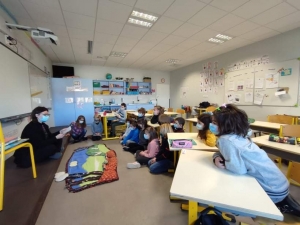 Retournac : un raconte-tapis à l&#039;école de &quot;Charrées&quot;