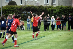 Foot : Saint-Julien-Chapteuil soulève la coupe féminine à 8