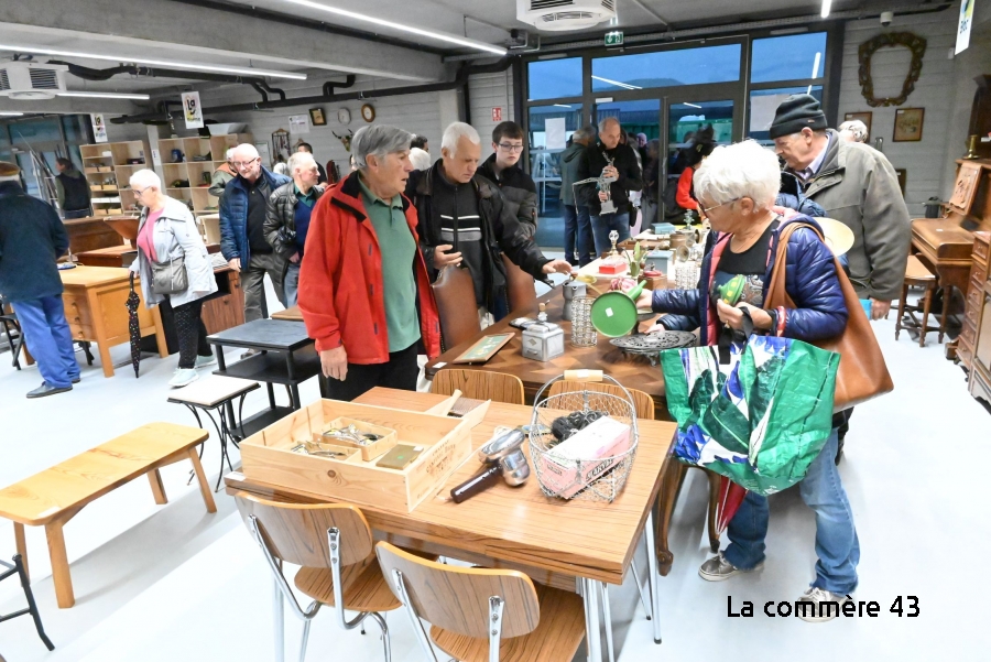 Bas-en-Basset : 220 Clients Accueillis Pour L'ouverture De La ...