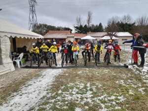 Cyclisme : l&#039;école du Vélo Club du Velay en patronne au cyclo-cross de Beauzac