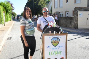 Sainte-Sigolène : un défilé ensoleillé pour les classes en 4 (vidéo)