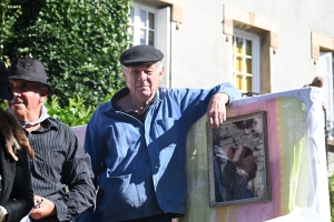 Sainte-Sigolène : un défilé ensoleillé pour les classes en 4 (vidéo)