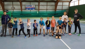 Yssingeaux : douze enfants au plateau balle verte de tennis