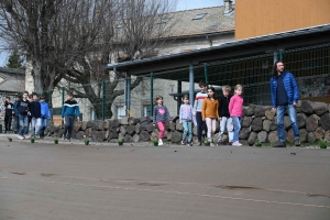 Queyrières : des travaux d&#039;embellissement autour de l&#039;école