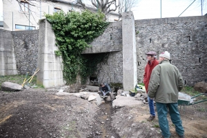 Queyrières : des travaux d&#039;embellissement autour de l&#039;école