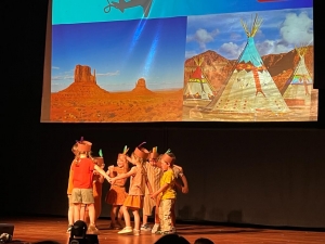 Les Villettes : un voyage en chants et danses pour finir l&#039;année en rythme avec les écoliers