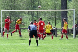 Foot, D2 : Tence remporte le match de la peur contre Sainte-Sigolène