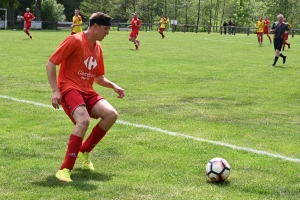 Foot, D2 : Tence remporte le match de la peur contre Sainte-Sigolène