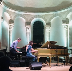 Riotord : cordes frappées et cordes pincées pour le concert piano-clavecin