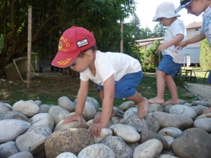 Monistrol-sur-Loire : des explorations sensorielles pour les enfants de la crèche