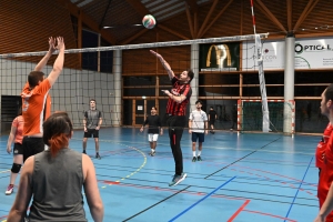 Volley : Yssingeaux vainqueur à domicile du tournoi interclubs