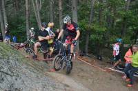 Saint-Maurice-de-Lignon : les rochers, terrains de jeu du VTT trial (vidéo)