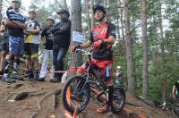 Saint-Maurice-de-Lignon : les rochers, terrains de jeu du VTT trial (vidéo)