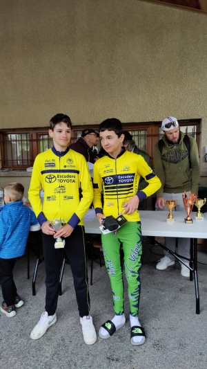 Cyclisme : les frères Maigret du Vélo Club du Velay ensemble sur le podium en VTT DH