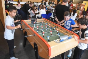 Vacances pluvieuses, enfants heureux avec les structures gonflables à Saint-Maurice, Retournac et Saint-Ferréol